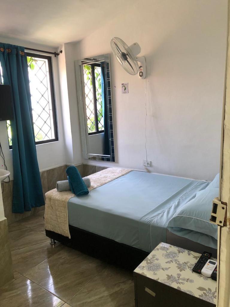 Alborada Hostel B&B Санта-Марта Экстерьер фото