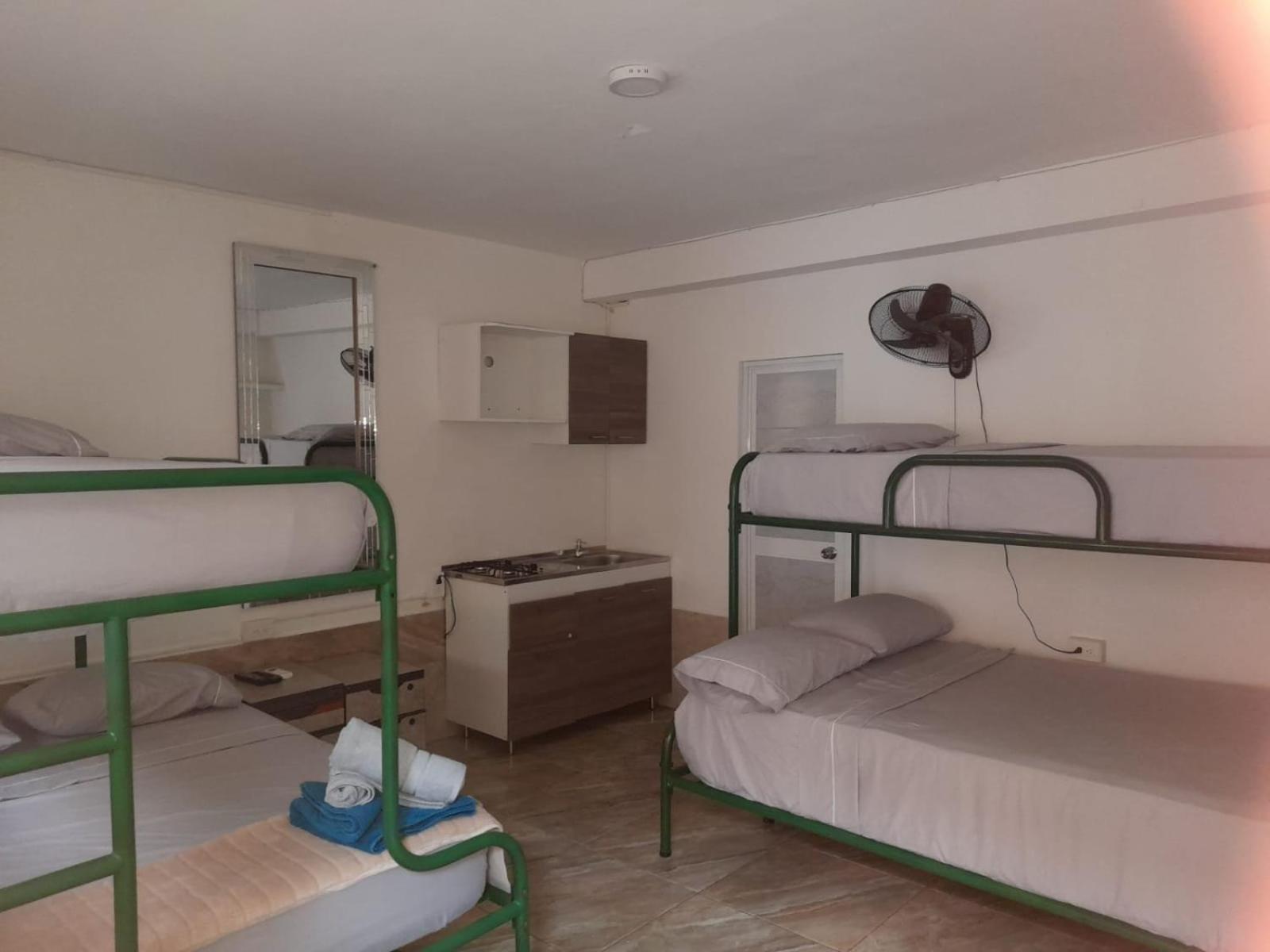 Alborada Hostel B&B Санта-Марта Экстерьер фото